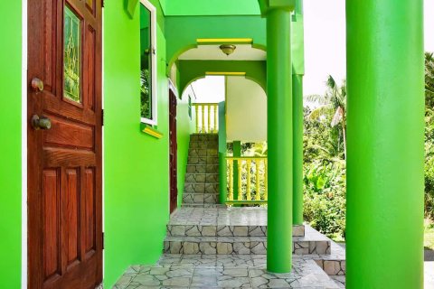 4 dormitorios House en Saint Joseph, Dominica No. 66264 3