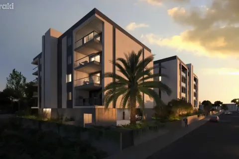 3 dormitorios Apartment en Limassol, Cyprus No. 46381 2