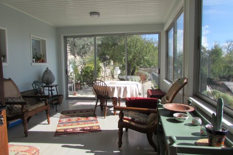 4 bedrooms Villa in Limassol, Cyprus No. 38064 4