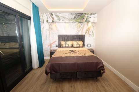 1+1 Apartment in Beyoglu, Turkey No. 16814 24