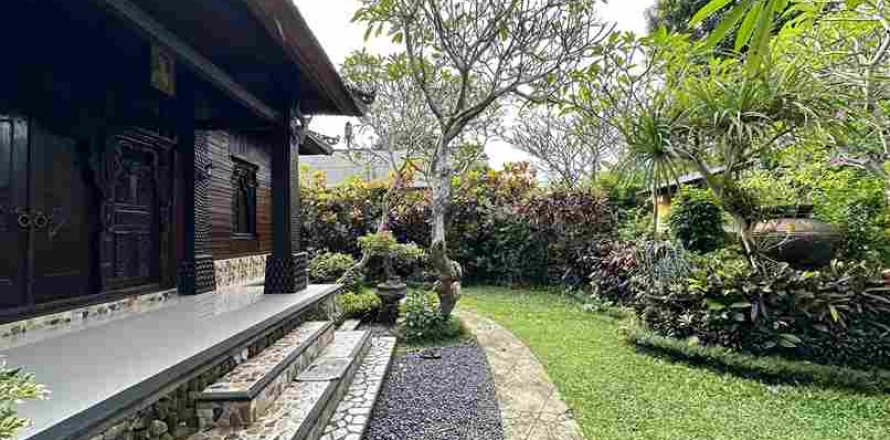 4 bedrooms House in Gianyar, Indonesia No. 23478