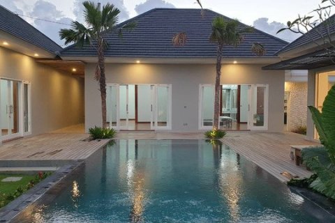 3 bedrooms Villa in Kerobokan, Indonesia No. 23475 8