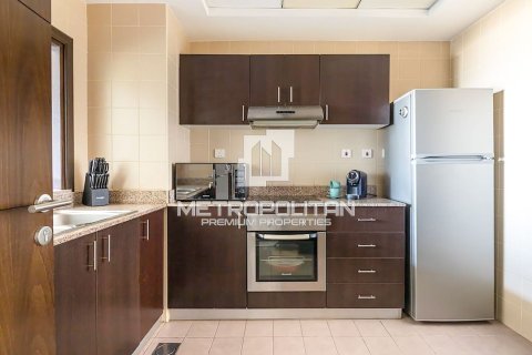 1 bedroom Apartment in The Torch, UAE No. 7838 7