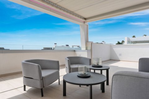 3 dormitorios Penthouse en Estepona, Spain No. 27390 8