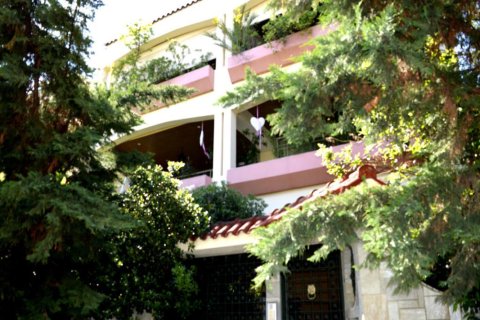 6 bedrooms Commercial property in Athens, Greece No. 49865 1