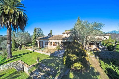 5 bedrooms Villa in Mougins, France No. 68093 4