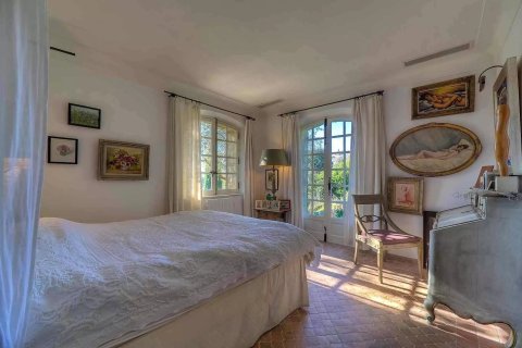 5 bedrooms Villa in Mougins, France No. 68093 8