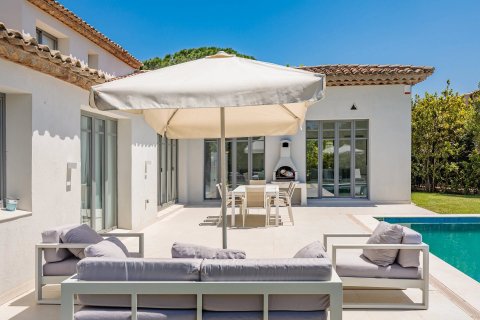 4 bedrooms House in Saint-Tropez, France No. 68094 4