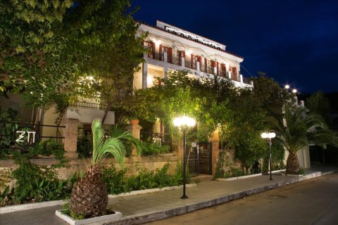 900m² Hotel in Euboea, Greece No. 58746 1