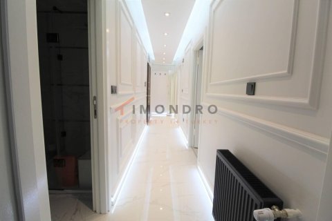 3+1 Appartement à Beyoglu, Turkey No. 17210 18