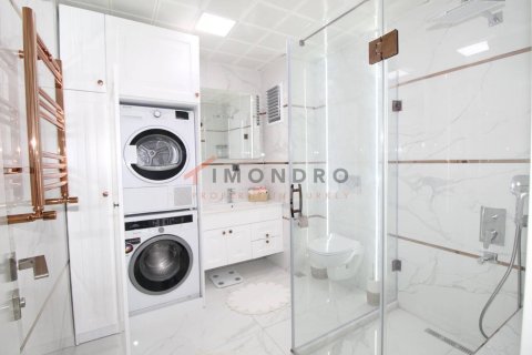 3+1 Apartment in Beyoglu, Turkey No. 17210 19