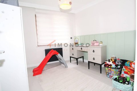 3+1 Apartment in Beyoglu, Turkey No. 17210 15