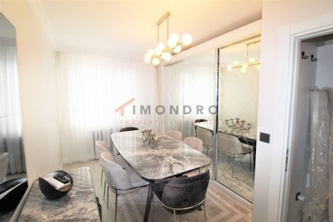 3+1 Appartement à Beyoglu, Turkey No. 17210 10