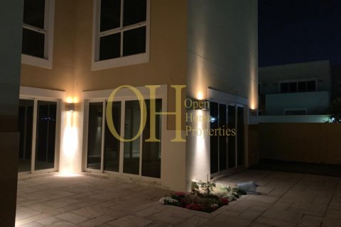 4 dormitorios Townhouse en Al Raha Gardens, UAE No. 46527 2