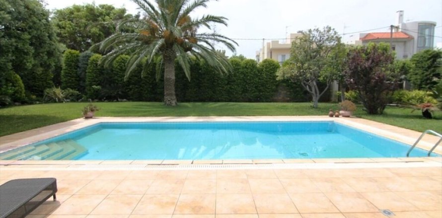 7 bedrooms Villa in Heraklion, Greece No. 55987