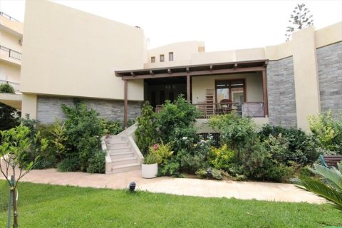 7 bedrooms Villa in Heraklion, Greece No. 55987 4