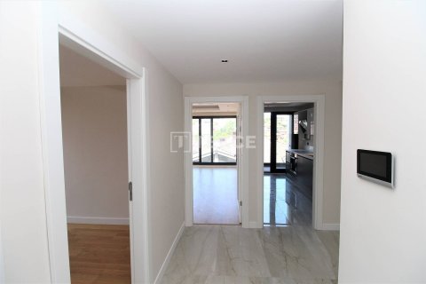 4+1 Appartement à Istanbul, Turkey No. 11215 29