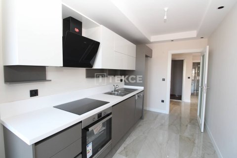 4+1 Apartment in Istanbul, Turkey No. 11215 21