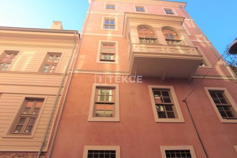 1+1 Apartment en Istanbul, Turkey No. 11240 7