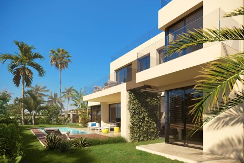 5 dormitorios Villa en Estepona, Spain No. 27130 3