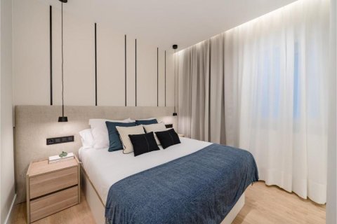 2 dormitorios Apartment en Madrid, Spain No. 27555 28