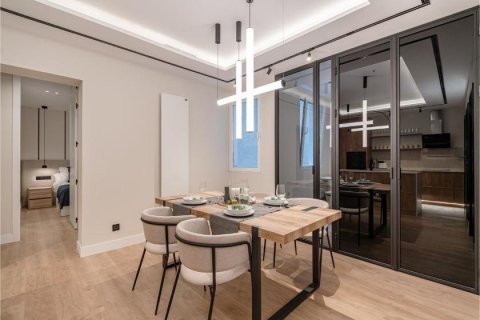 2 dormitorios Apartment en Madrid, Spain No. 27555 4