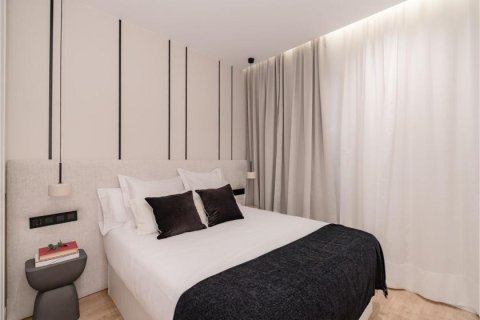 2 dormitorios Apartment en Madrid, Spain No. 27555 9