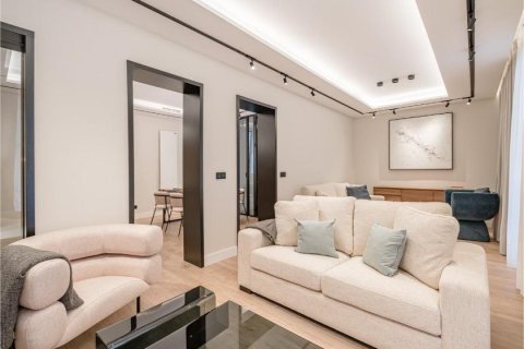 2 dormitorios Apartment en Madrid, Spain No. 27555 22