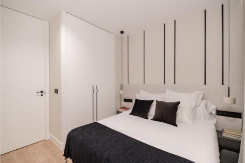 2 dormitorios Apartment en Madrid, Spain No. 27555 10