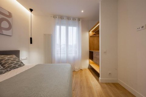 3 dormitorios Apartment en Madrid, Spain No. 27554 8