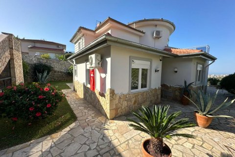 4 rooms Villa in Kargicak, Turkey No. 20987 1