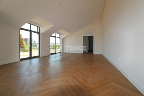 5+1 Penthouse en Istanbul, Turkey No. 11664 13