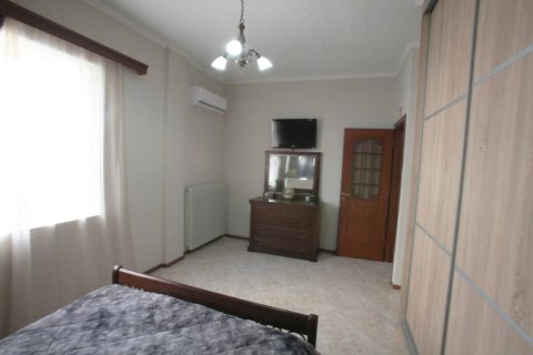 3 bedrooms Villa in Athens, Greece No. 47309 2