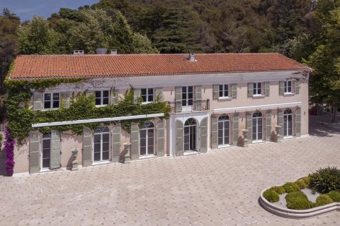 1600m² Villa in Villefranche-sur-Mer, France No. 67407 3