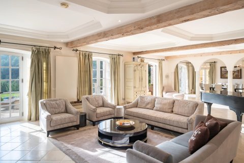 9 bedrooms Villa in Saint-Paul-de-Vence, France No. 67266 11