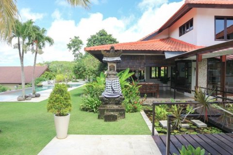 5 bedrooms Villa in Pecatu, Indonesia No. 22928 22