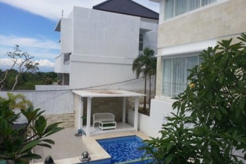 5 bedrooms Villa in Jimbaran, Indonesia No. 22925 1