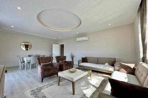 5+1 Apartment in Kargicak, Turkey No. 13937 23