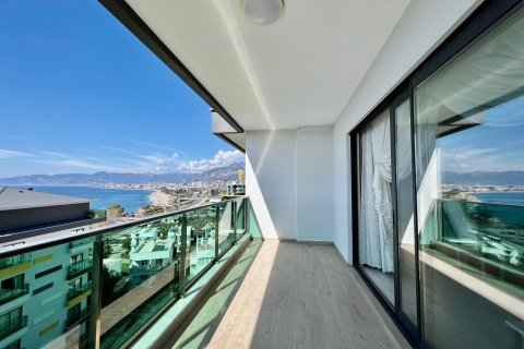 5+1 Apartment in Kargicak, Turkey No. 13937 9