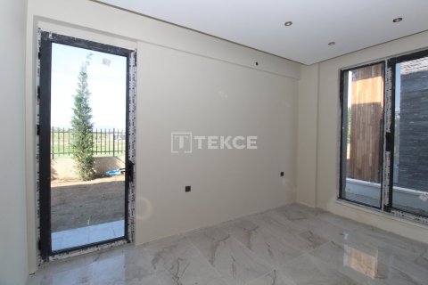 4+1 Villa in Ankara, Turkey No. 14013 8