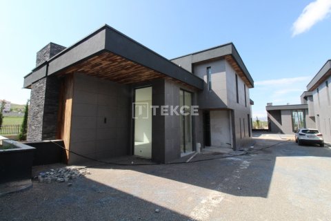 4+1 Villa in Ankara, Turkey No. 14013 1