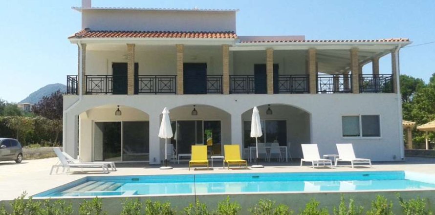 4 bedrooms Villa in Zakynthos, Greece No. 28129