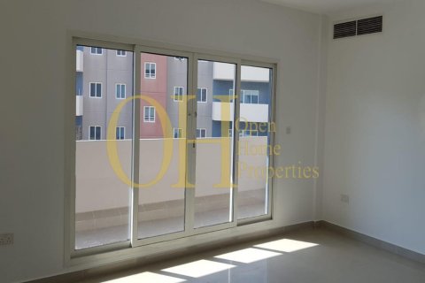 3 bedrooms Apartment in Al Reef, UAE No. 8466 4