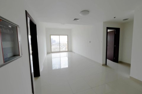 2 bedrooms Apartment in Dubai, UAE No. 7541 6