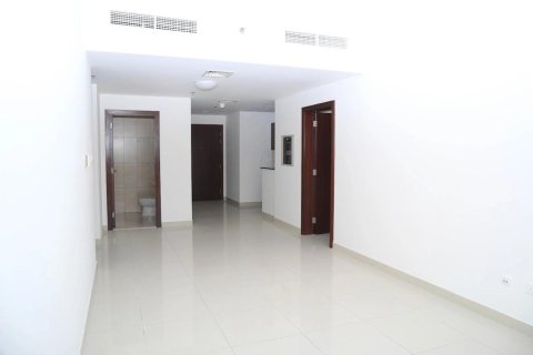 2 bedrooms Apartment in Dubai, UAE No. 7541 8