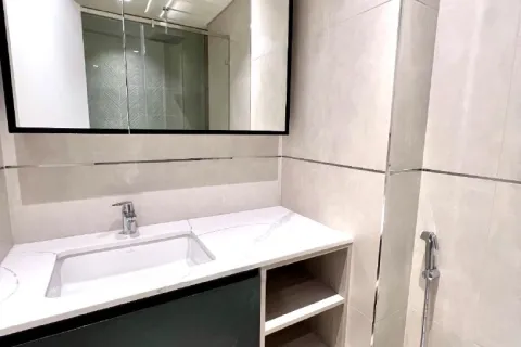 Studio Apartment in Dubai, UAE No. 7537 9