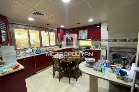 4 dormitorios Villa en Jumeirah Village Circle, UAE No. 7554 4