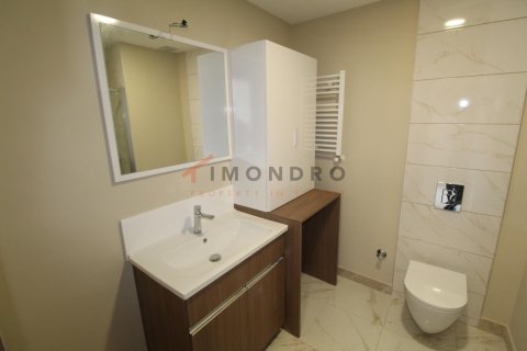 2+1 Apartment in Gaziosmanpasa, Turkey No. 17804 15