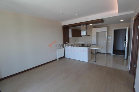 2+1 Apartment in Gaziosmanpasa, Turkey No. 17804 2