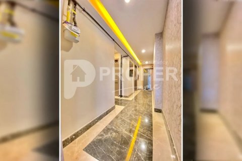 5 rooms Apartment in Konyaalti, Turkey No. 12647 4